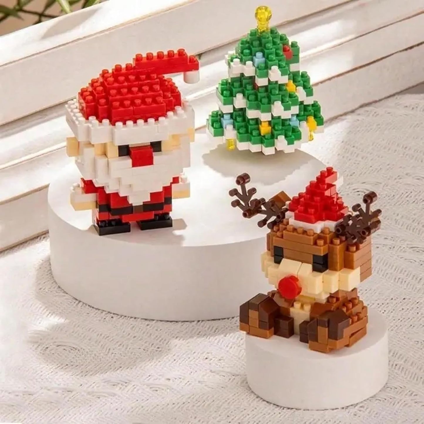 JuleByg™ | Skab julehygge sammen 🎄 Byg 12 figurer til familiens pynt