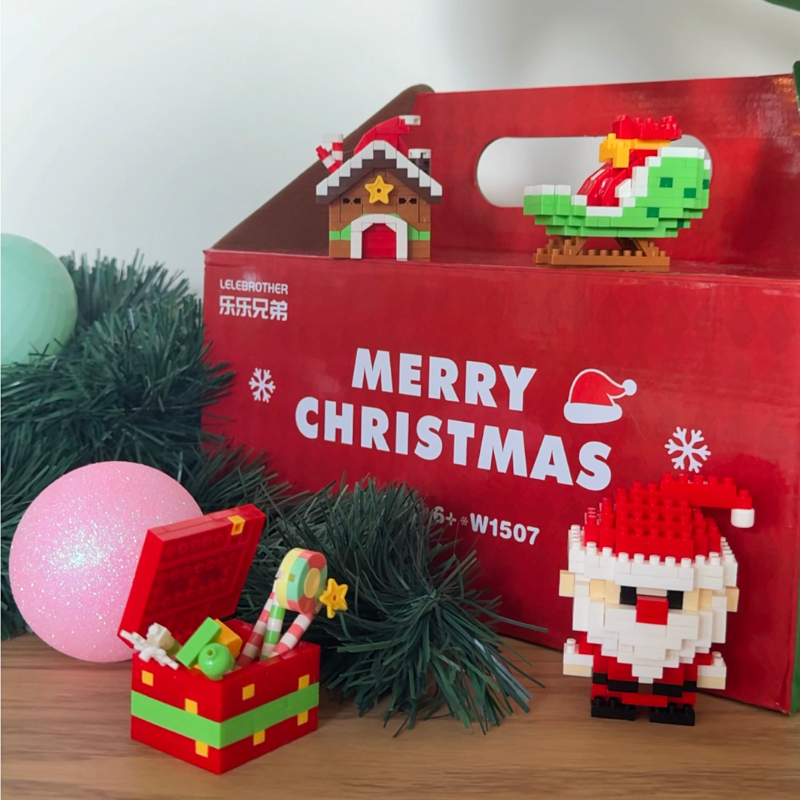JuleByg™ | Skab julehygge sammen 🎄 Byg 12 figurer til familiens pynt